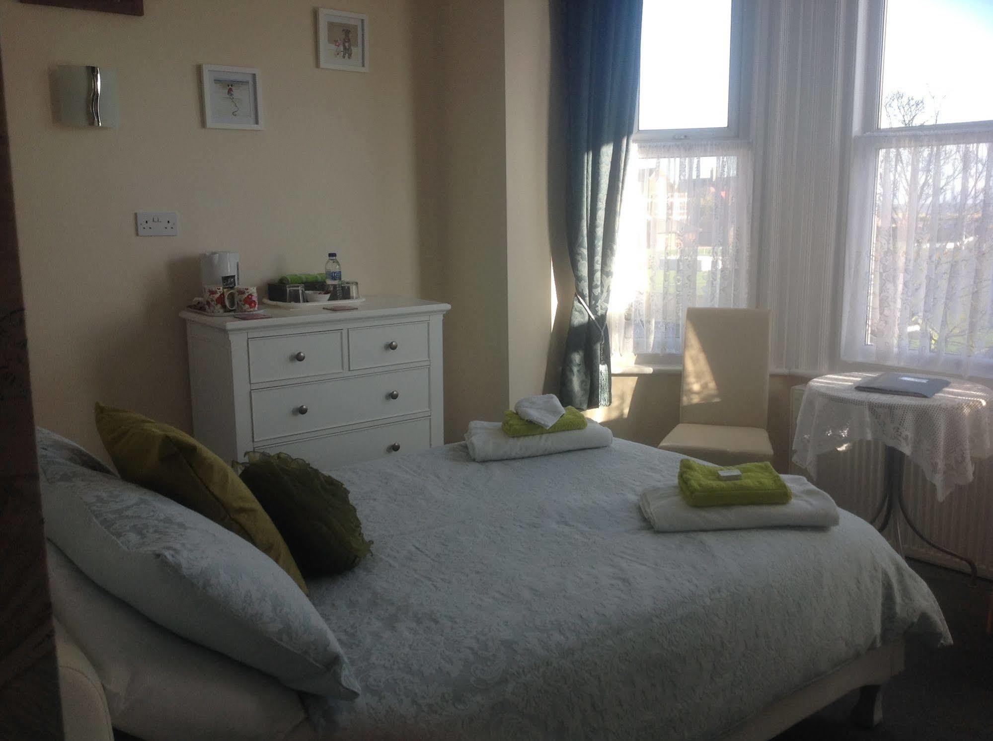 Cleasewood Guest House Great Yarmouth Eksteriør billede